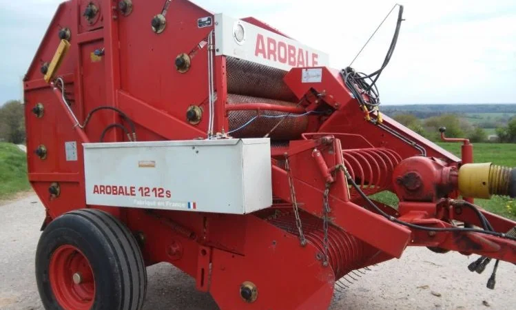 Прес-підбирач рулонний CLAAS Rollant 44 - фото № 3