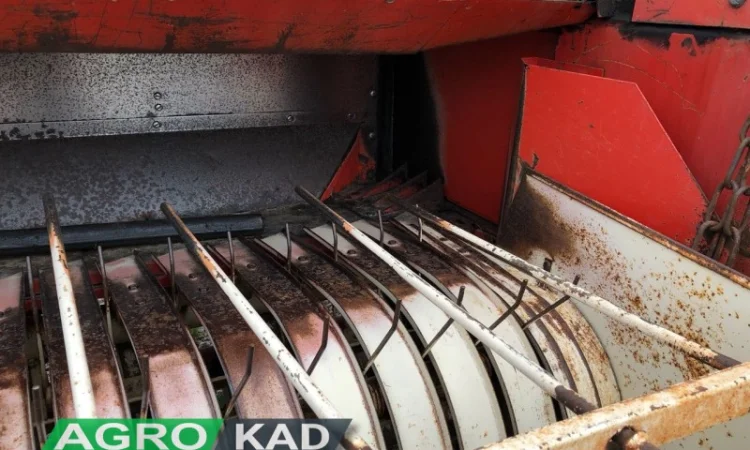 Пресс-подборщик рулонный CLAAS Rollant 44 (1) - фото № 3