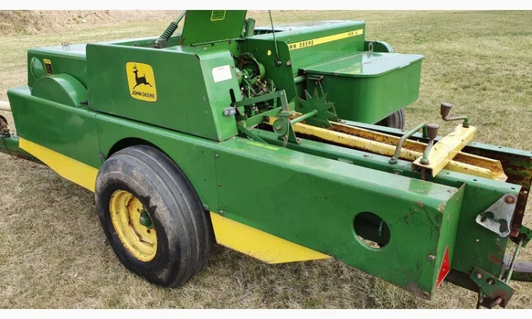 Пресс подборщик тюковый John Deere 456A - фото № 6