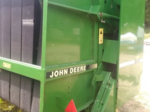 Прес підбирач рулонний John Deere 545 - фото № 1