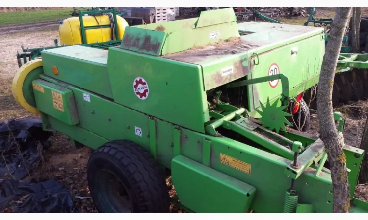 Пресс подборщик тюковый FAMAROL Z-411 - фото № 2