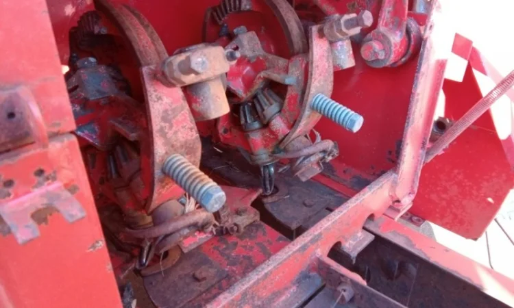 Прес підборщик Welger AP41 - фото № 11