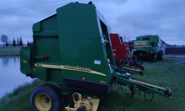 Пресс подборщик рулонный John Deere 592 - фото № 5