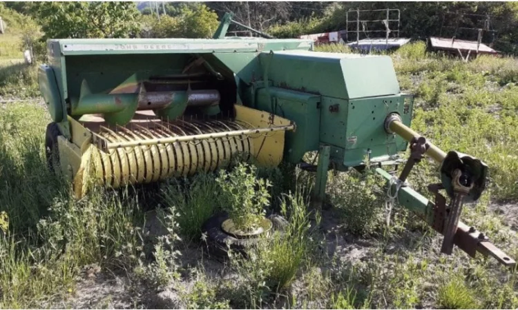 Пресс подборщик тюковый John Deere 342 А - фото № 2