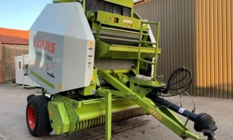 Рулонный пресс подборщик Claas Variant 280 - фото № 5