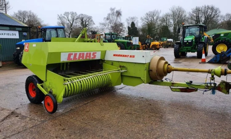 Прес підбирач Claas Markant 65 - фото № 1