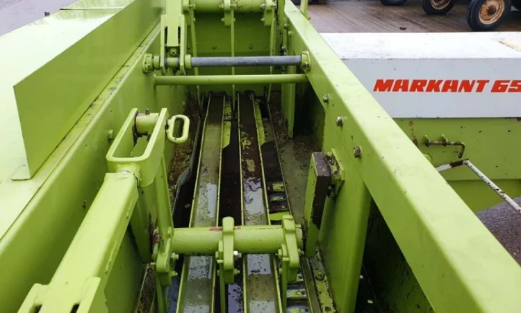 Прес підбирач Claas Markant 65 - фото № 13