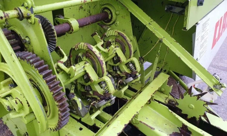 Прес підбирач Claas Markant 65 - фото № 15