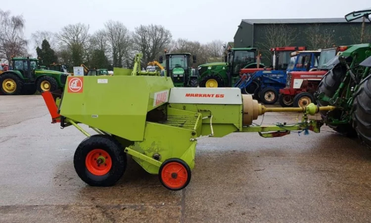 Прес підбирач Claas Markant 65 - фото № 3