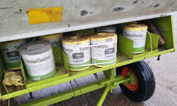 Прес підбирач Claas Markant 65 - фото № 8