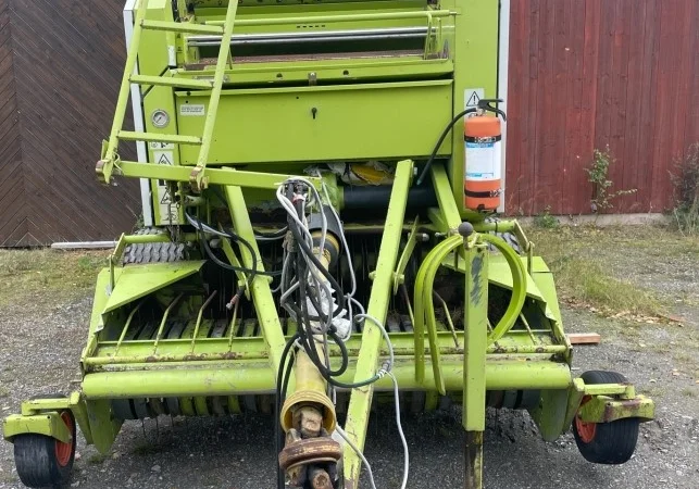Пресс підбирач Claas Rollant 46 Roto Cut - фото № 1