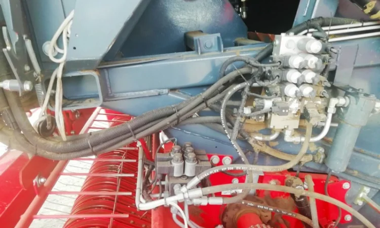 Пресс-подборщик LELY WELGER D6060 - фото № 5