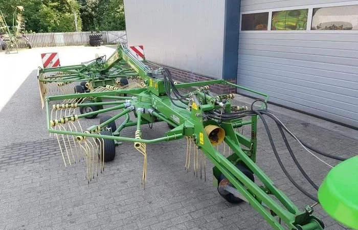 Граблі (валкоформувач) Krone Swadro 710/26 T - фото № 1