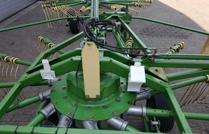 Граблі (валкоформувач) Krone Swadro 710/26 T - фото № 5