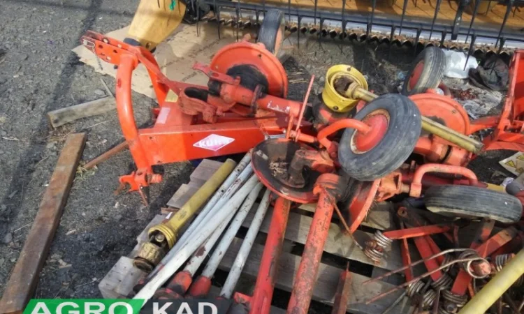 Грабли-ворошилки роторные KUHN GF 4201 MH - фото № 6