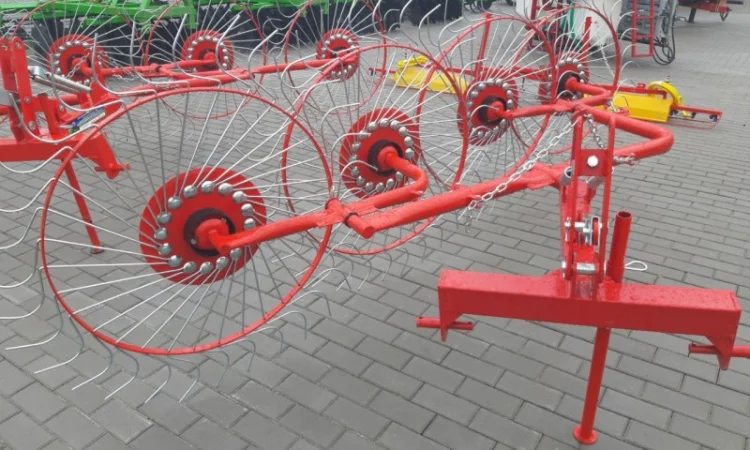 Сіно ворушилка «Сонечко» 4-х колісна (Польща) - фото № 3