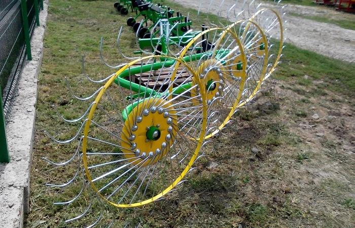 Граблі-ворушилка (валкові) «Сонечко» на 4 колеса - фото № 1