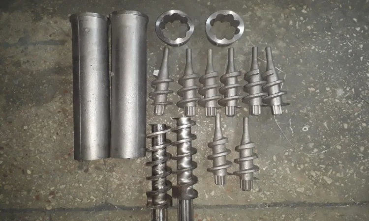 Носик 40мм наконечник шнека пресса-экструдера ПШ-190 (200) - фото № 1