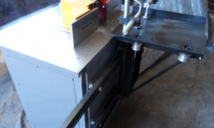 Фрезерный станок з шипорізною кареткою - фото № 2