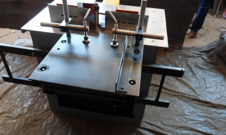 Фрезерный станок з шипорізною кареткою - фото № 3