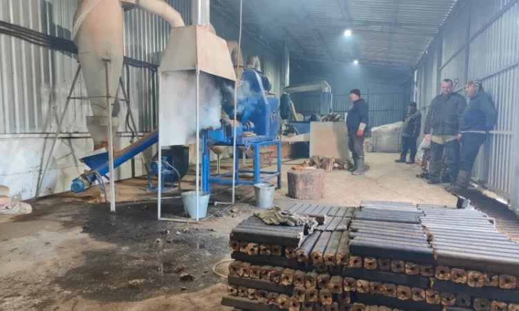 Брикет из отходов Брикет из стеблей кукурузы брикет из соломи - фото № 11