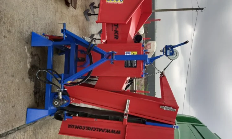 Подрібнювач гілок PG-160T-КR навісний на трактор з поворотною транспортувальною стрічкою - фото № 5