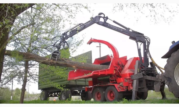 Подрібнювач деревини Biber 80 з маніпулятором. Високопродуктивний щепоріз - фото № 1