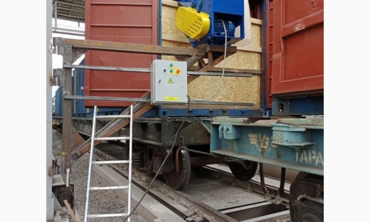 Завантажувач зерна у вагони та контейнери ЗЗ-120 - фото № 3