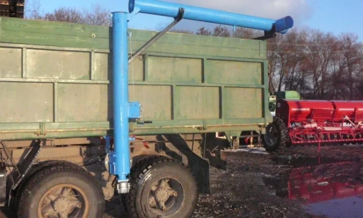 Загрузчик сеялок боковой на камаз, прицеп - фото № 4