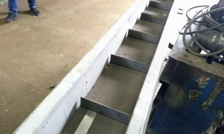 Скребковый цепной транспортер - фото № 2