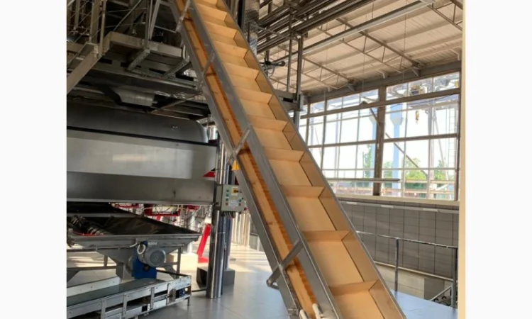 Конвеєр з гофробортом для харчових і хімічних продуктів, нержавіюча сталь - фото № 2