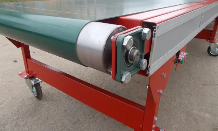 Ленточный горизонтальный транспортер - фото № 1