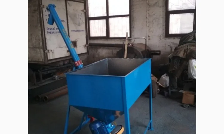 Шнек, погрузчики, шнекові конвеєри, шнековий дозатор, комбайни, змішувачі - фото № 5