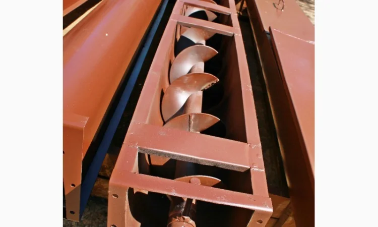 Шнековый (винтовой) погрузчик в лотке (желобе). Производство. Доставка - фото № 5