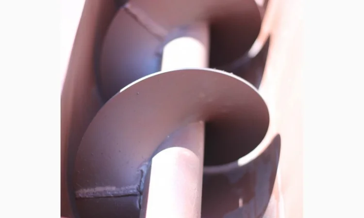 Шнековый (винтовой) погрузчик в лотке (желобе). Производство. Доставка - фото № 6