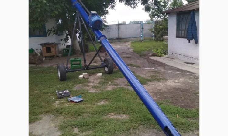 Шнек, шнековый конвейер, шнековый зернометатель - фото № 1