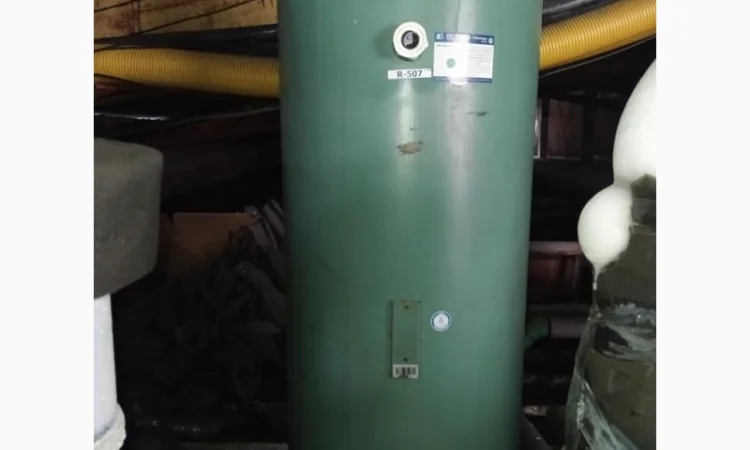 Вертикальний рідинний ресівер Bitzer FC 3102, 320 л - фото № 1