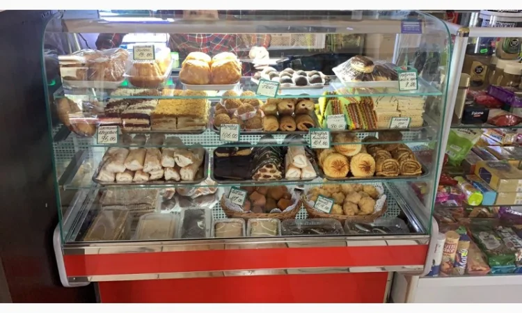 Кондитерская холодильная витрина-горка Winter Kondi - фото № 4