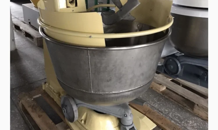 Тестомесильная машина (тестомес) ТММ-1М (без дежи) - фото № 1