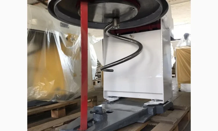 Тестомесильная машина (тестомес) Л4-ХТ2В (без дежи) - фото № 2