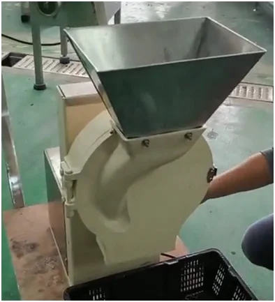 Овочерізка STvega Garlic Slicer H200 нарізка часнику, цибулі слайсами - фото № 1