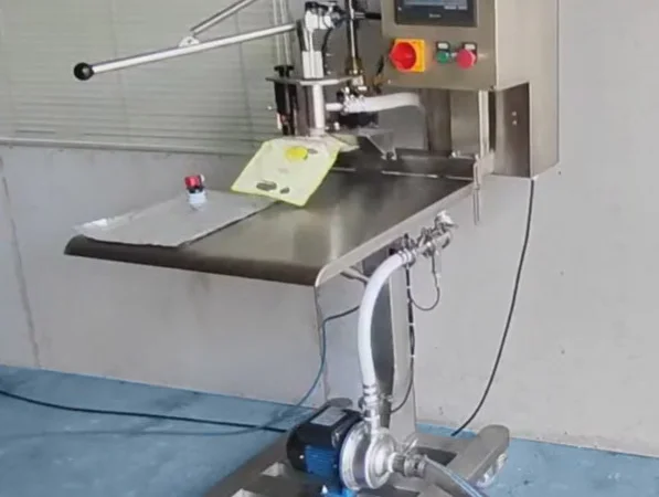 Апарат для розливу в пакети Bag-in-Box STvega BIB Filling Machine H200 - фото № 2