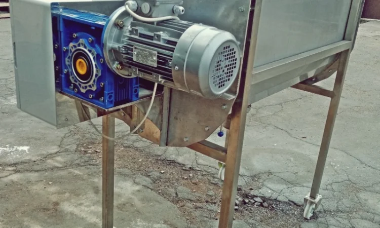 Смеситель ленточный миксер горизонтальный U400 смешиватель для сухих сыпучих продуктов - фото № 4