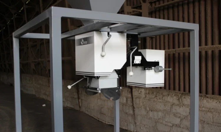 Дозатор ваговий сипучих речовин ДВСВ-М для розфасовки круп, цукру, пелет - фото № 4