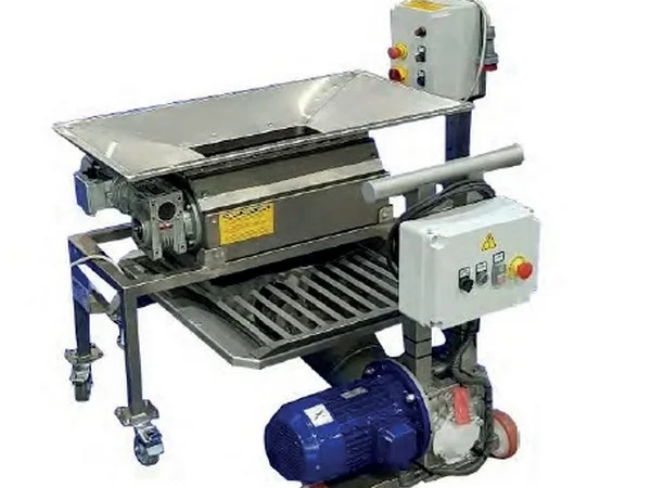 Гвинтовий насос із завантажувальним бункером для харчової промисловості - фото № 1