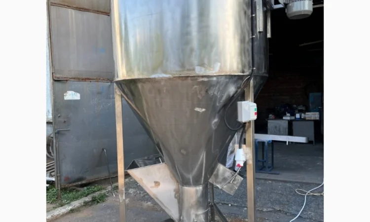 Змішувач харчовий вертикальний шнековий промисловий 6300 літрів - фото № 2