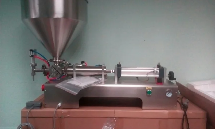 Дозатор для густых жидкостей. Мыло, шампунь, гель. Мед, паста, масло - фото № 2