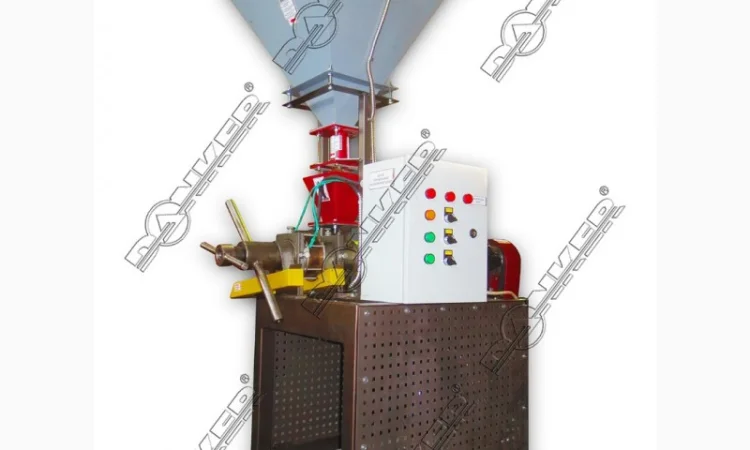 Oil press 100 kg/h. 910 - фото № 2