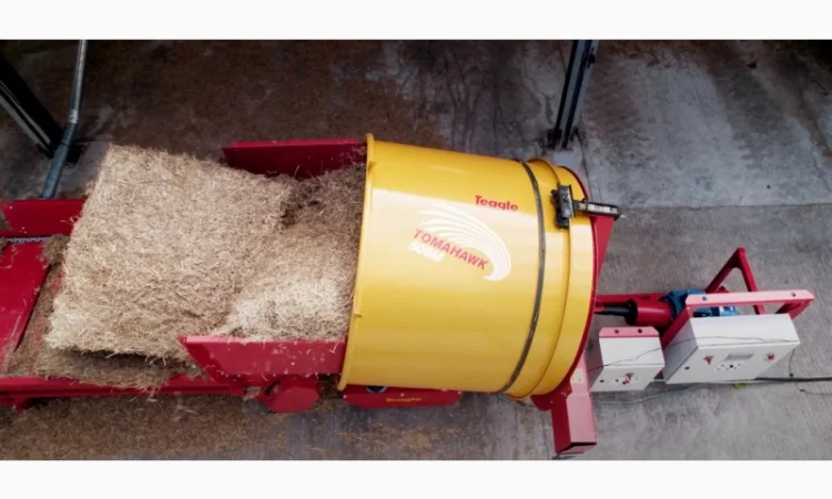 Подрібнювач соломи промисловий, електричний, 3500 кг/год. 45 кВт. Tomahawk - фото № 1