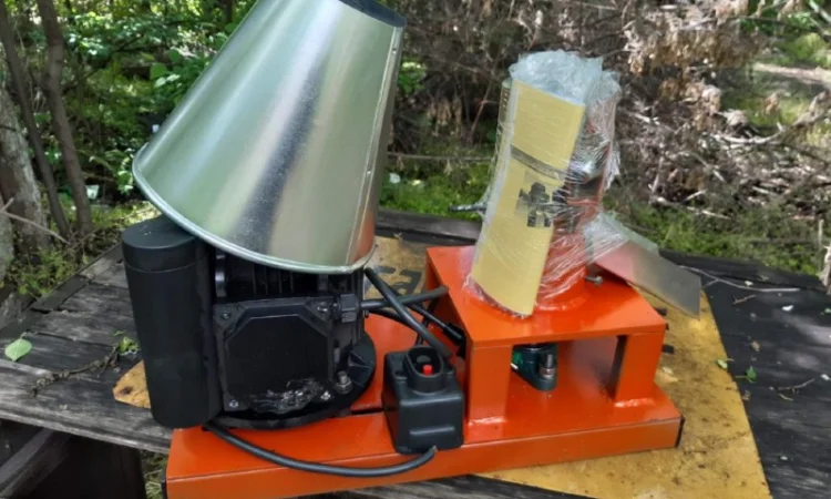 Гранулятор кормовой 2.2 кВт 60 кг.час матрица 120 мм - фото № 3